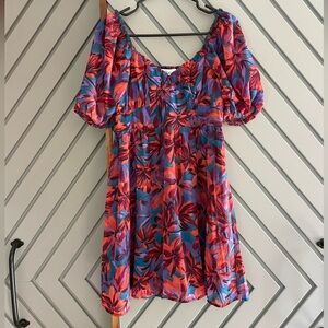 Short Balloon Sleeve Floral Dress size medium